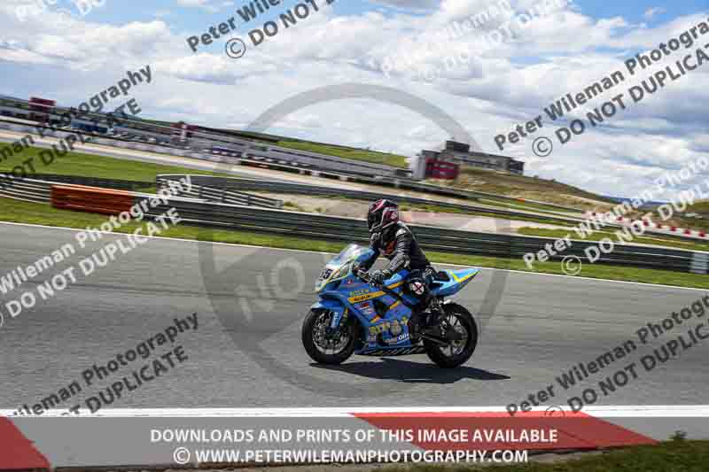 cadwell no limits trackday;cadwell park;cadwell park photographs;cadwell trackday photographs;enduro digital images;event digital images;eventdigitalimages;navarra;no limits trackdays;peter wileman photography;racing digital images;trackday digital images;trackday photos